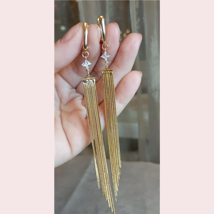 Изображение товара: Сережки с подвесками из качественной фурнитуры под золото